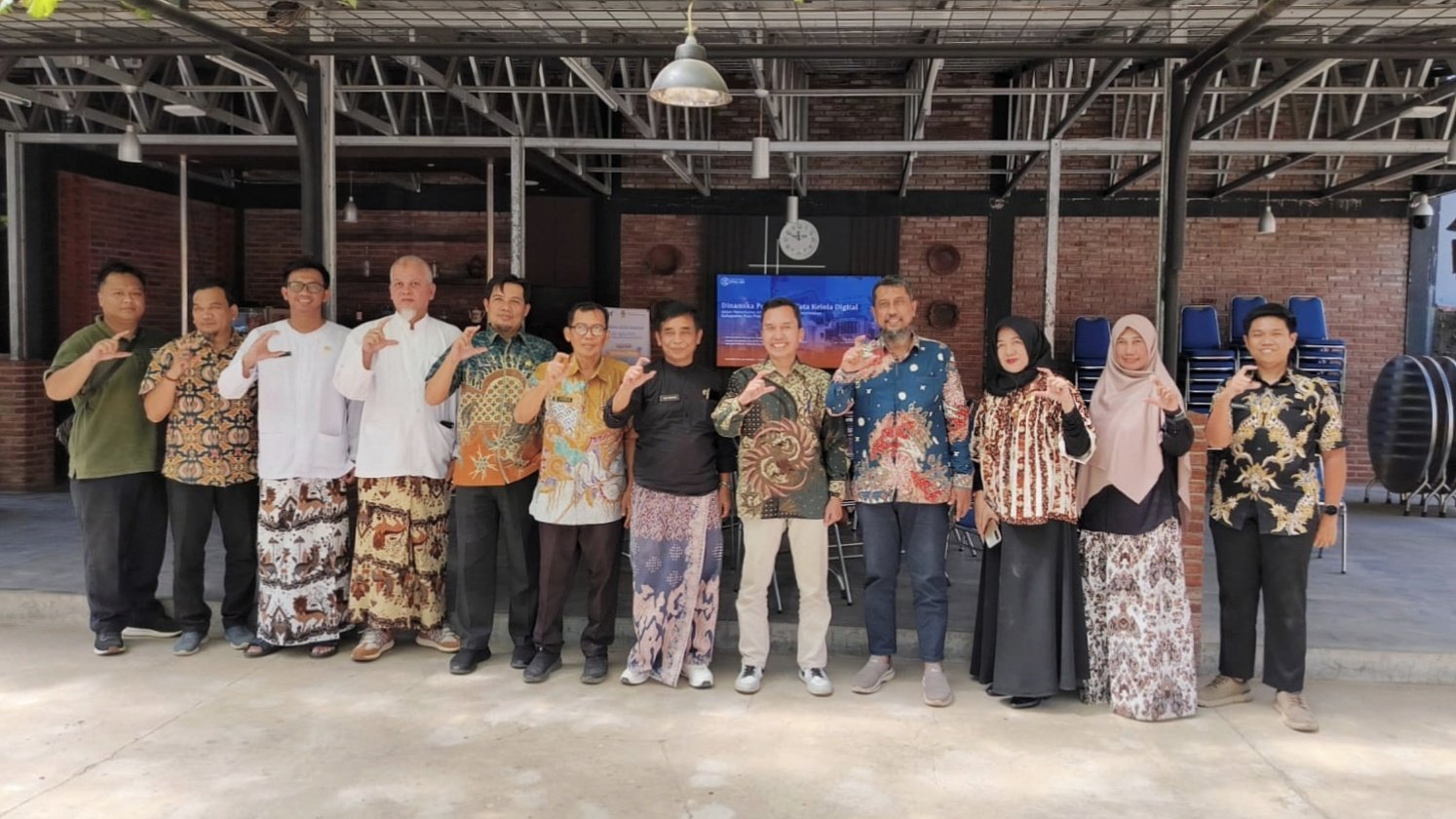 Politeknik STIA LAN Bandung Gali Praktik Tata Kelola Digital dan Pemanfaatan AI di Pemkot Cirebon