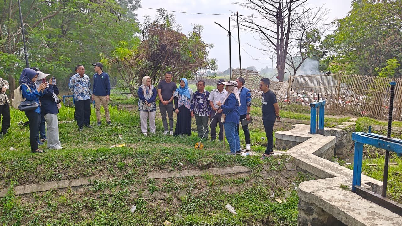 Survey Lokasi Padat Karya Normalisasi Irigasi Sepanjang 4 KM